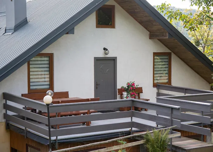 Spokoj W Gorach * ברנה